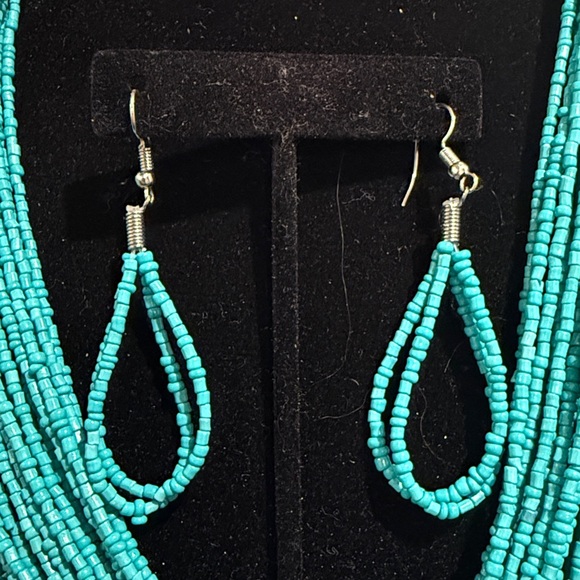 Paparazzi 2 Piece Torquise Seedbead Necklace & Earring Set (NWT) - Picture 3 of 5